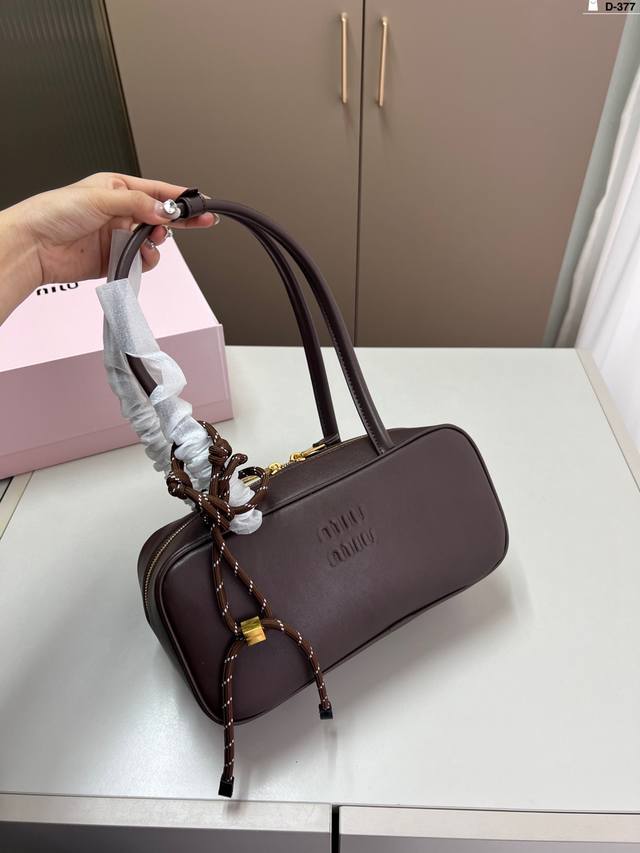 Miumiu Miu Miu Bowling Bag I Suddenly Realized That It Is Really Easy To Match W