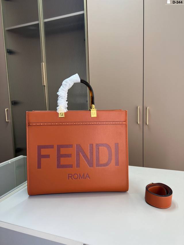 Big Fendi Fendi Tote Bag Exquisite, Beautiful, High-End And Elegant Very Easy To