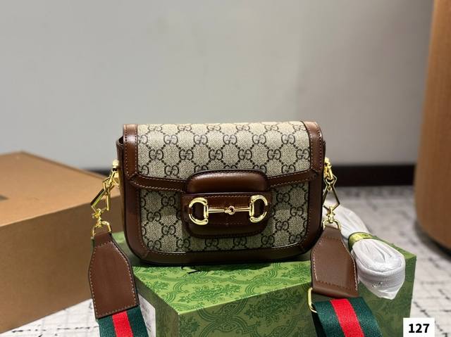 Gift Box Cool Gucci 1955 Saddle Bag Double Shoulder Strap Design Fashionable And