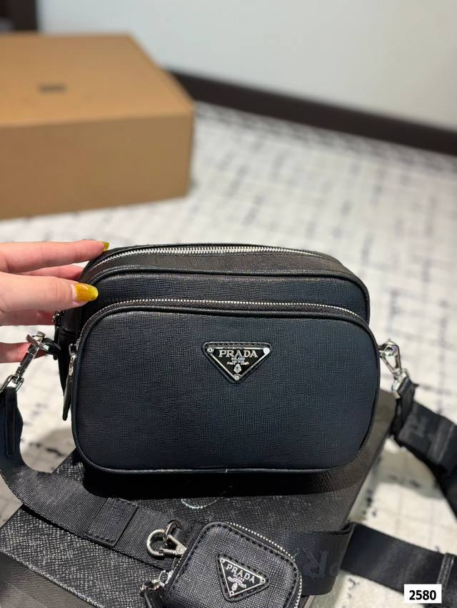 The Matching Box Is So Amazing For Me. Prada Postman Is Really Amazing! ! Super