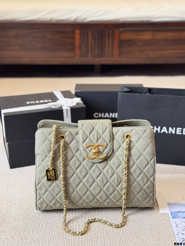 Original Cloth Chanel Chain Shoulder Bag Lazy And Casual And Easy To Carry Full