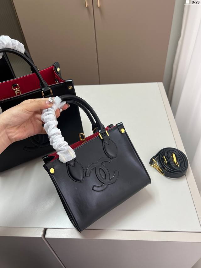 18 Cm Chanel Tote Bag The Texture Is Very High-End, The Capacity Is Super Large