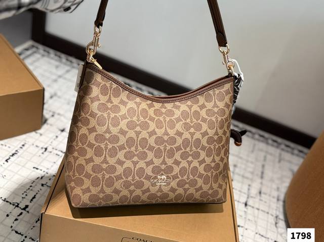 Coach Tote Bag With Airplane Box, Not Only Is It Beautiful, But It Is Also Beaut