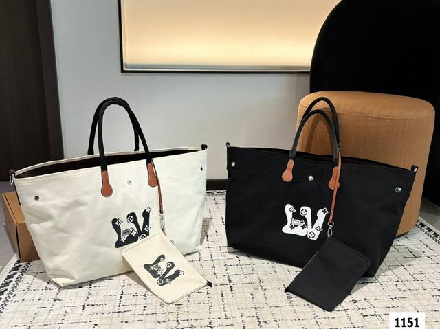Lv Canvas Tote Is Versatile And Practical, Sweet Or Salty, Cool And Sassy. It Is