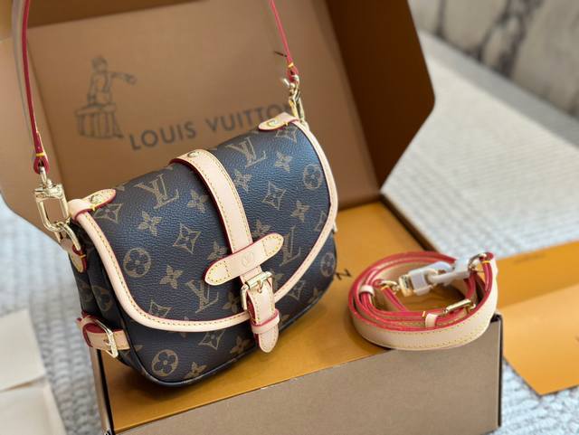 Color-Changing Leather With Box Size: 20*16Cm L's New Small Saddle Bag Gemini Sa