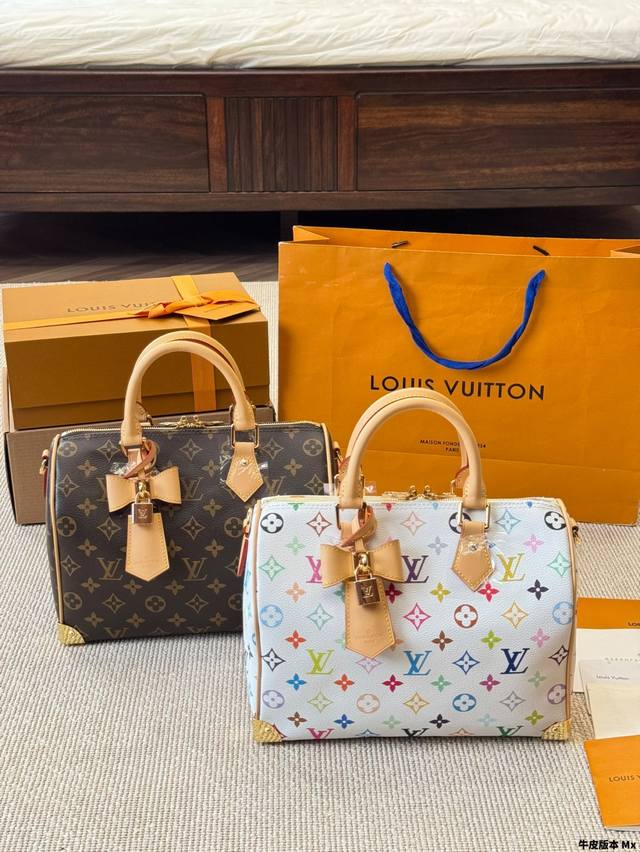 Cowhide Version Lv Speedy Pillow Bag This Retiro Handbag Is Made Of The Iconic L