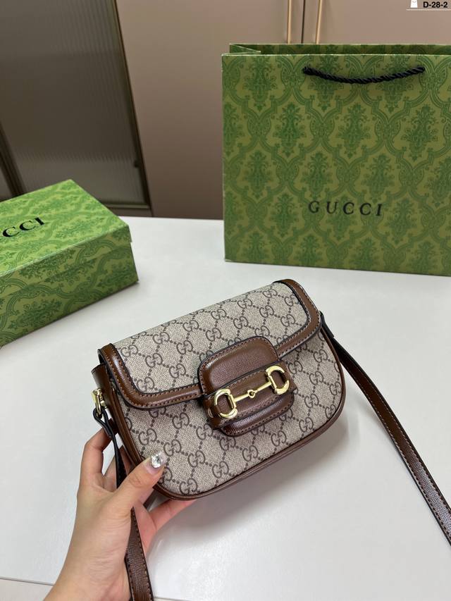 Beautiful 1955 Cool Gucci Retro Saddle Bag Classic Horsebit + Monogram + Hook Ed