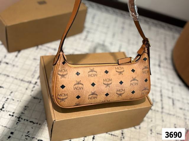 Who Hasn't Bought A Mcm Baguette Bag Yet? Family Members, I Really Recommend Buy