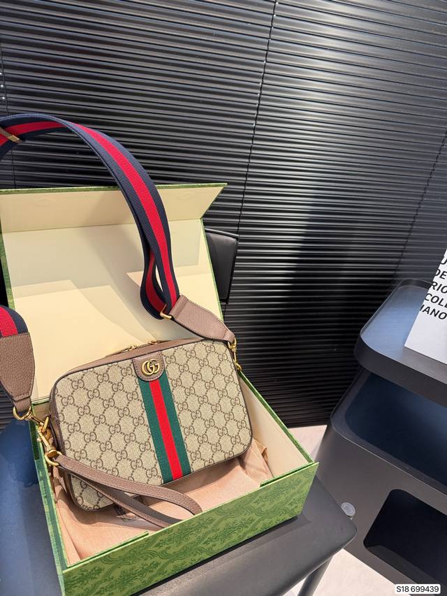 With Folding Box Cool Camera Bag Gucci. New Arrival Gucci Bag Is A Whole Beauty