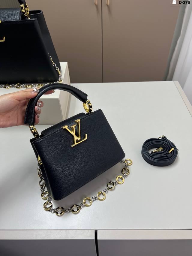 Small Lv Handbag Capucines Gold Buckle Hardware Super Complicated Production Pro