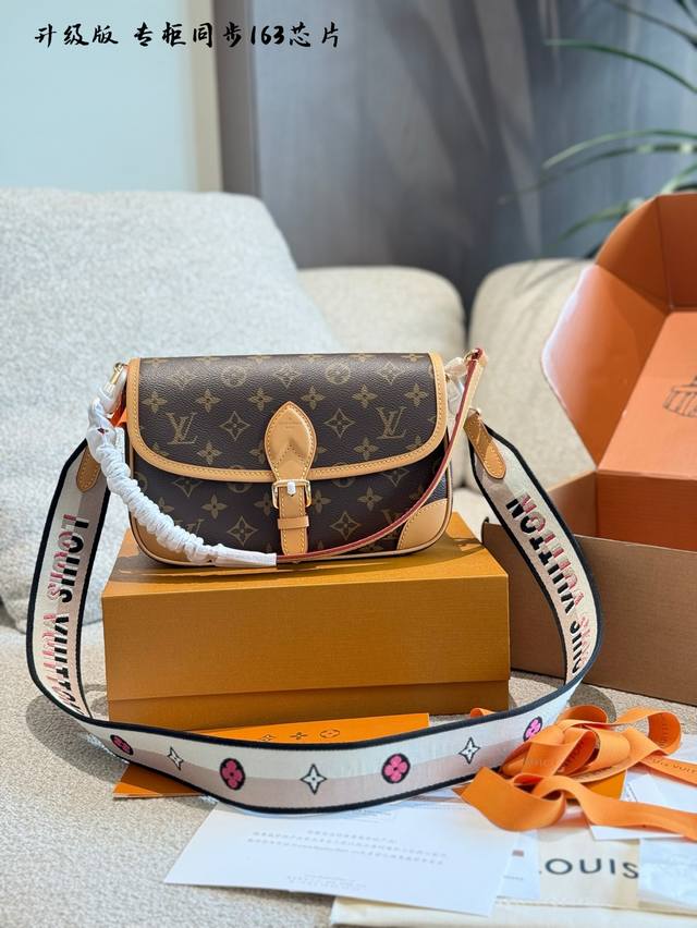 Counter Synchronization 163 Chip Version Lv New Diane Old Flower Baguette Bag Ca
