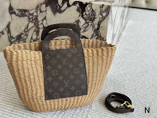 Size 25*26Cm The Straw Bag Has Shoulder Straps Why Don T You Own Such A Beautifu