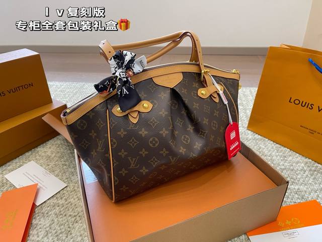 Original Replica Airplane Box Beeswax Yellow Leather Lv Middle-Aged Old Flower B