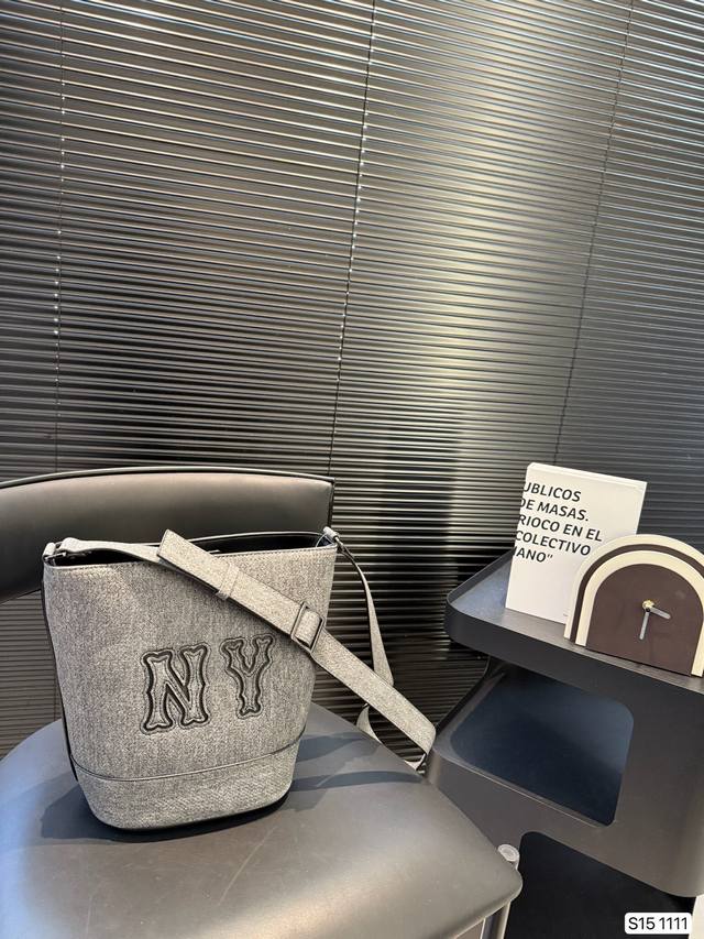 Mlb Bucket Bag With Airplane Box This Is A Perfect Bag~ Cost-Effective, Versatil