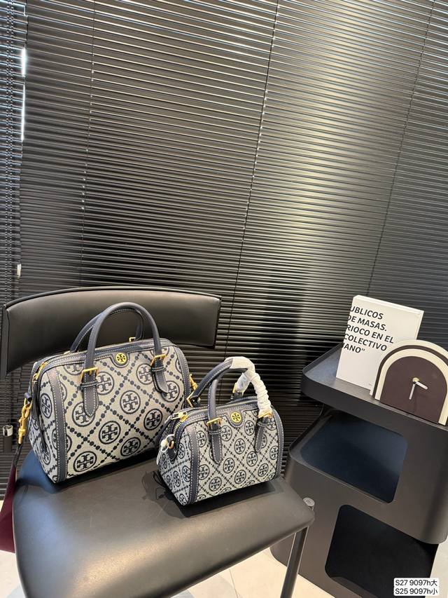 Large And Small With Folding Box Tory Burch Pillow Bag Tbthis Season's Denim-Col