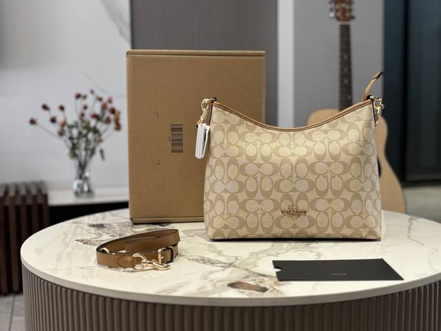 With Gift Box. Coach Laurel Hobo Bag Durable Material, Simple Design The Bag Is