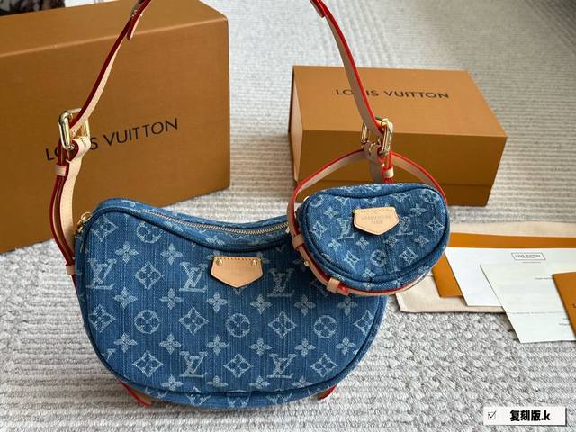 Everyone Will Praise It When You Carry It On Your Back. Lv Monogram Horn Shoulde