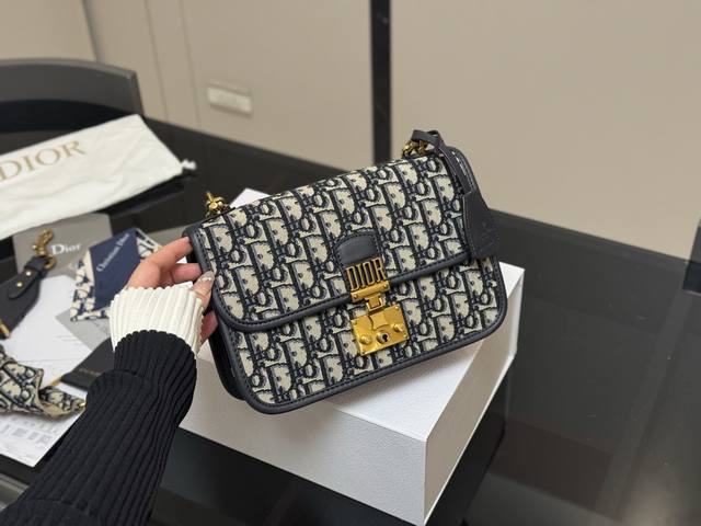 Chain Dior Addict Oblique Messenger Bag Upgraded Version Very Nice Size: 24.16Cm