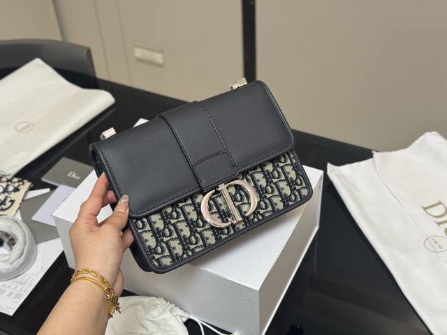 With Folding Box Size: 24*20Cm Dior Montaigne 30 Just Out Of Stock! The Old Flow