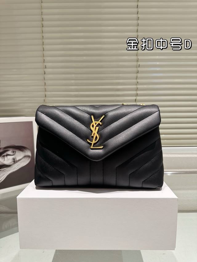 Ysl 25 Early Spring Loulou Style Returns Strongly. Lambskin Envelope Handbag Dec