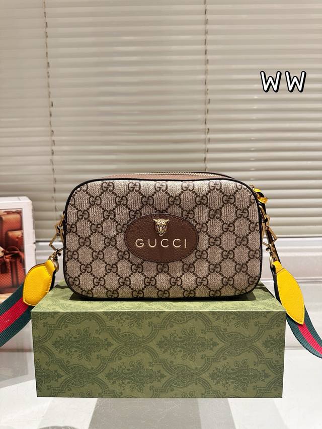 Full Set Of Packaging Size: 24Cm Popular Model Gucci Tiger Head Camera Bag New M