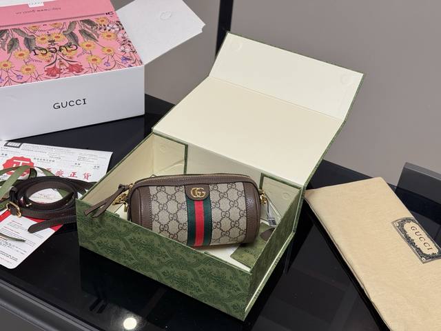 With Folding Box Airplane Box Size: 19.11Cm Gucci's New Pillow Bag Very Large Ca