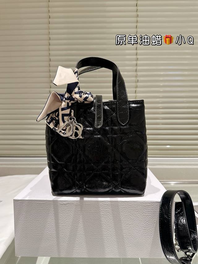 New Cowhide Version Dior Deformed Tote Bag Lazy, Casual And Easy To Carry Full O