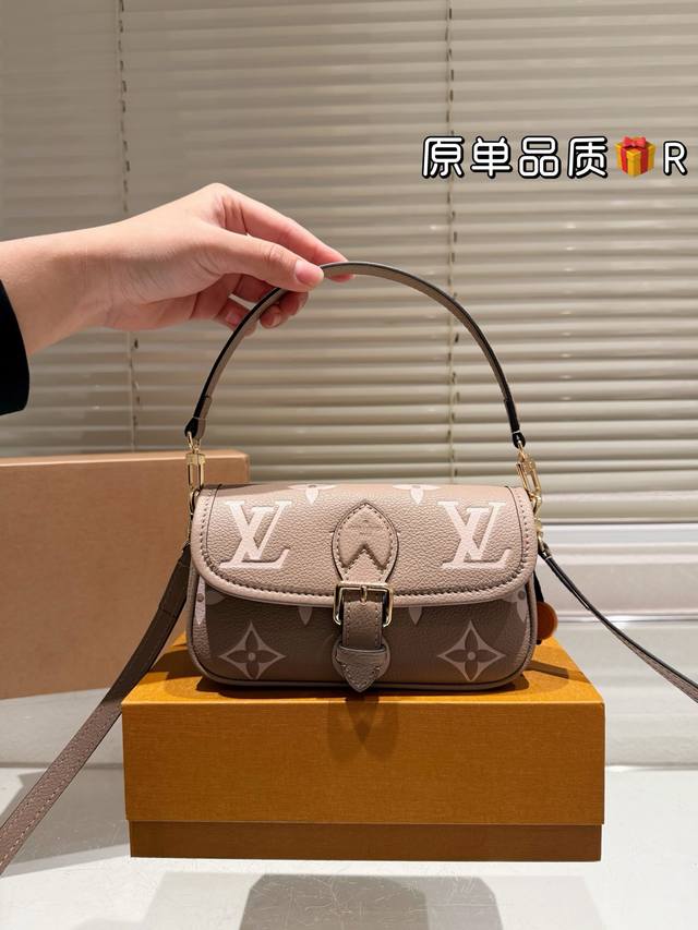 Cowhide Full Steel Hardware Lv Nano Diane Cowhide Underarm Baguette Bag Full Ste