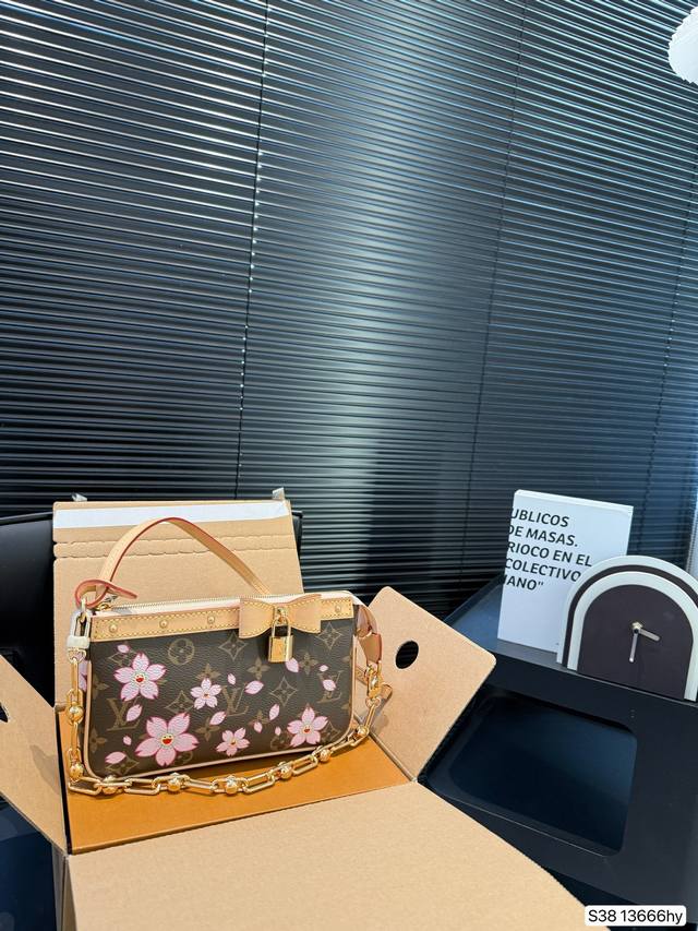 With Airplane Box Folding Box Lv Louis Vuitton Style Cherry Blossom Armpit Secon
