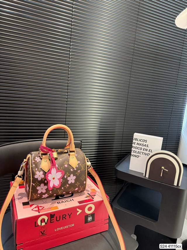 With Airplane Box Folding Box Lv Pillow Lv Louis Vuitton Women's Shoulder Bag Mu