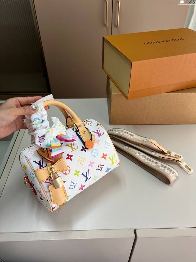 Lv Louis Vuitton Pillow Bag Versatile Fashion High Value Is A Must-Have Item For
