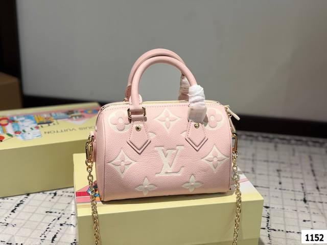 Lv Louis Vuitton Speedy 20 Cream Blue Pillow Bag Crossbody Monogram All-Match Wo