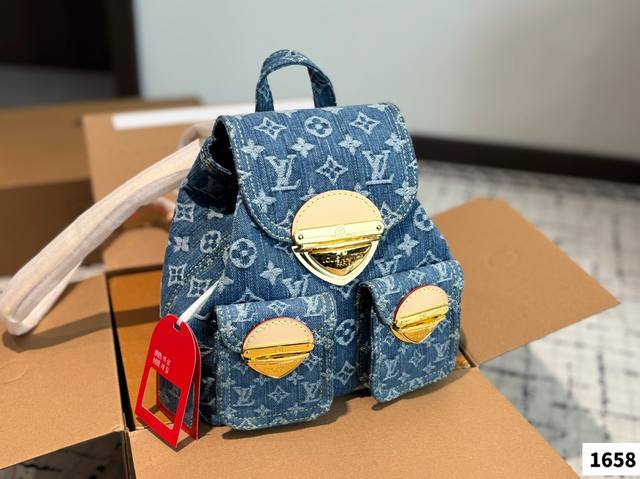 With Airplane Box Folding Box Lv Backpack Chip Version This One Is Almost Crazy!