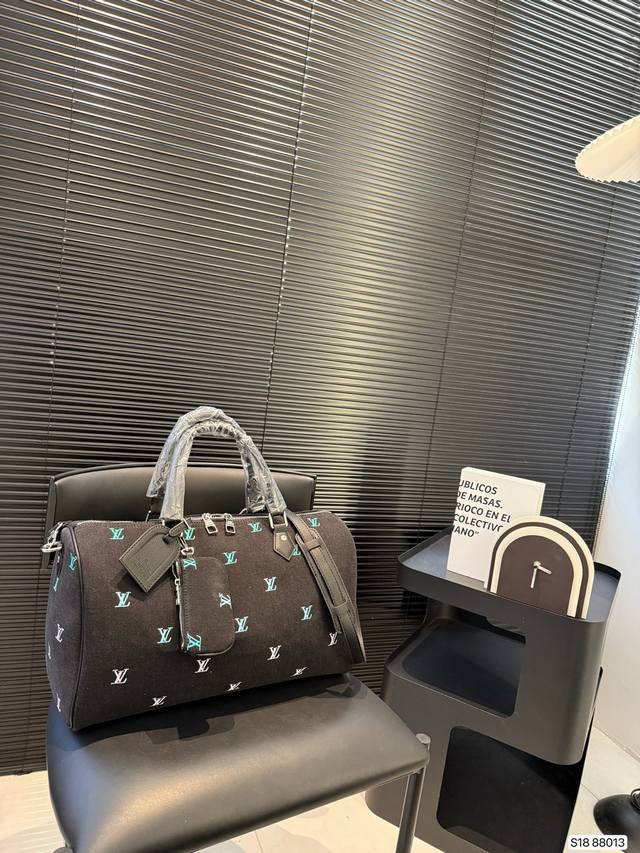 Lv Denim Pillow Bag Handbag Is An Ideal Urban Handbag. Iconic Styling And Classi