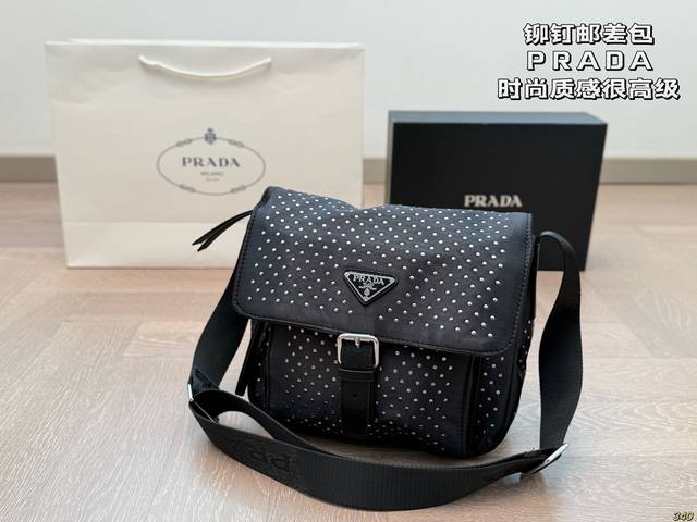 Prada Rivet Messenger Bag Prada The Texture Is Very High-End The Capacity Is Sup