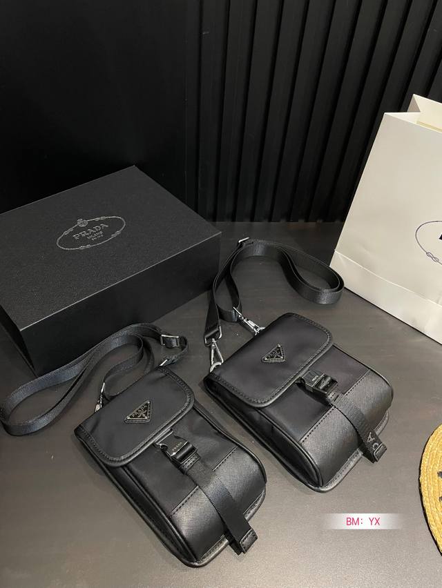 With Box Prada Nylon Mobile Phone Bag Versatile And Fashionable High-End And Ver