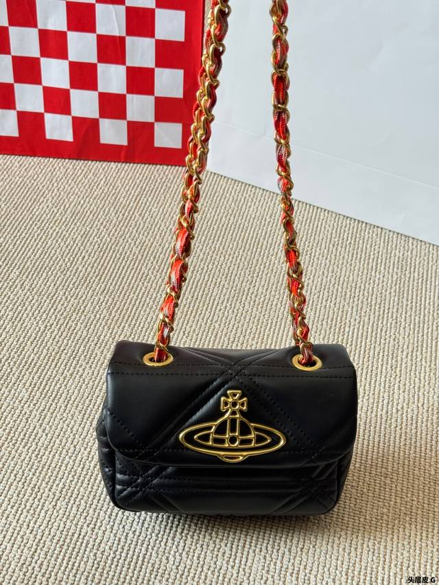 First Layer Leather Queen Mother Chain Small Waste Bag Vivienne Westwoo D Leathe