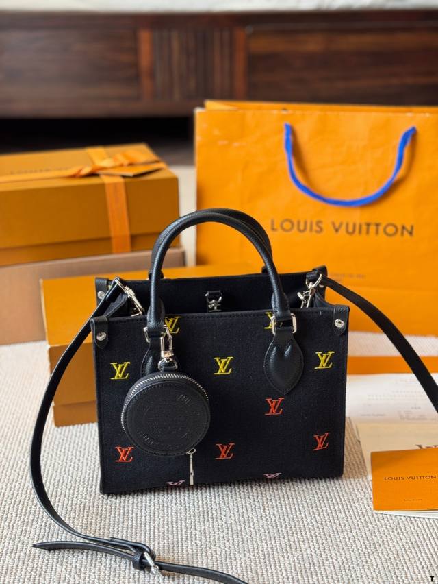 Lv Onthego New Jungle Bag Onthego Is Definitely One Of The Must-Haves For Commut