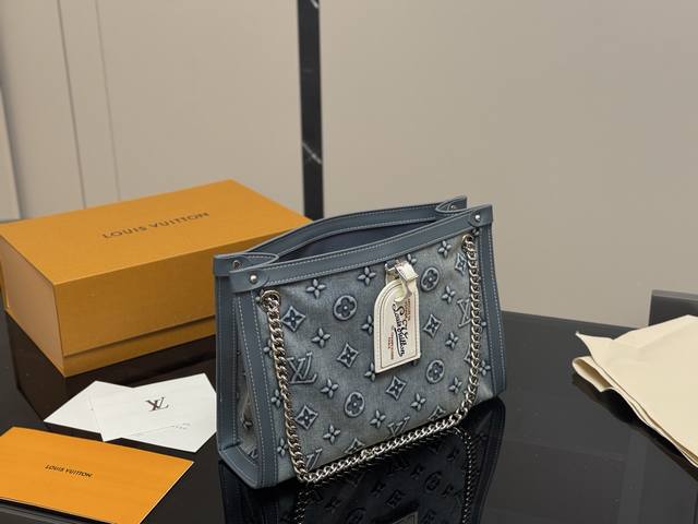 Folding Box Airplane Box Size: 32*23Cm This Is The Perfect Summer Dish Baggy Thi