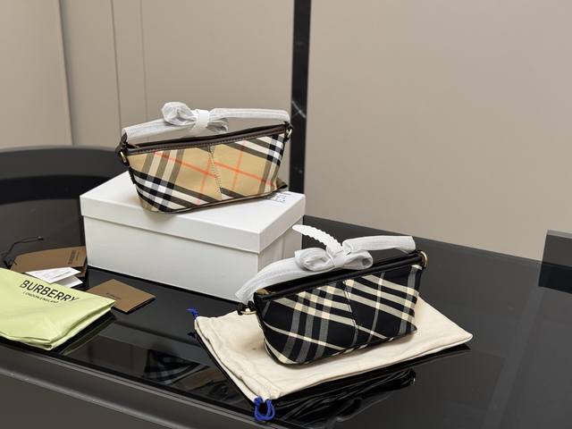 With Box Size: 20*9Cm Burberry Baguette Hobo This Backpack Is Inspired By The Or