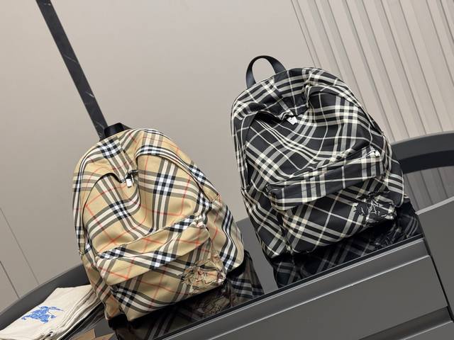 No Box, Light And Spacious Size: 30*40Cm Burberry Backpack This Backpack Is Insp