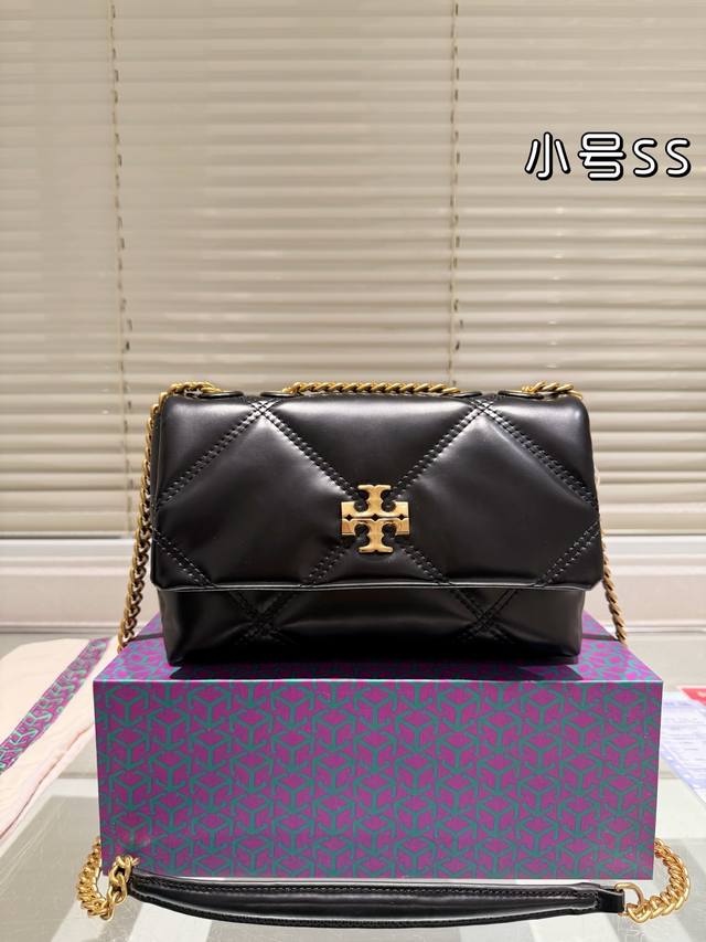 Cowhide Tory Burch Tory Burch Is Of Moderate Size. Original Mold Customization I