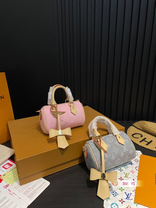 With Folding Gift Box Lv Denim Pillow Bag Sweet And Cool, Love It Versatile Fash