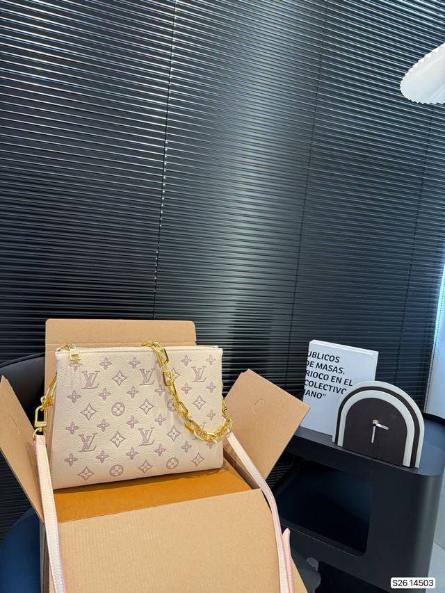 With Airplane Box Folding Box Lv Catwalk New Cousin Is Expected To Be The Next F