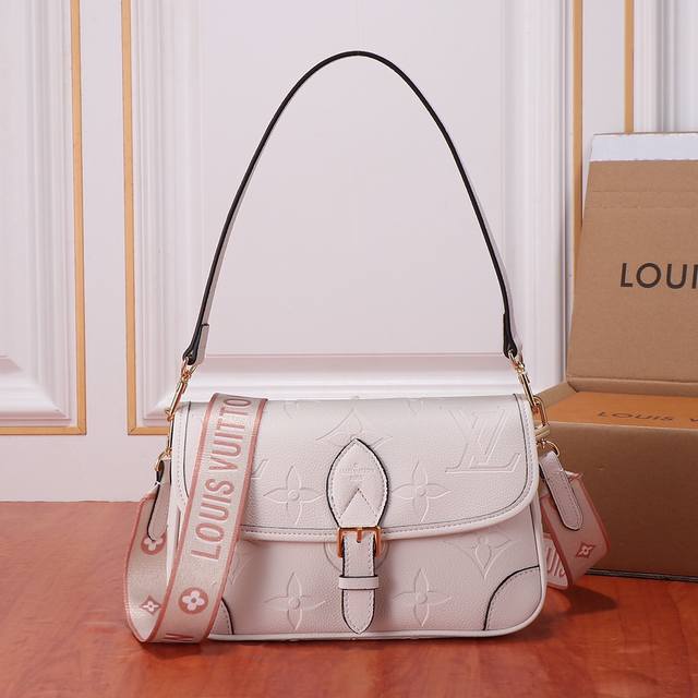 Solo Home M46386 Black M46388 White Full-Leather Baguette Bag Series New Diane H