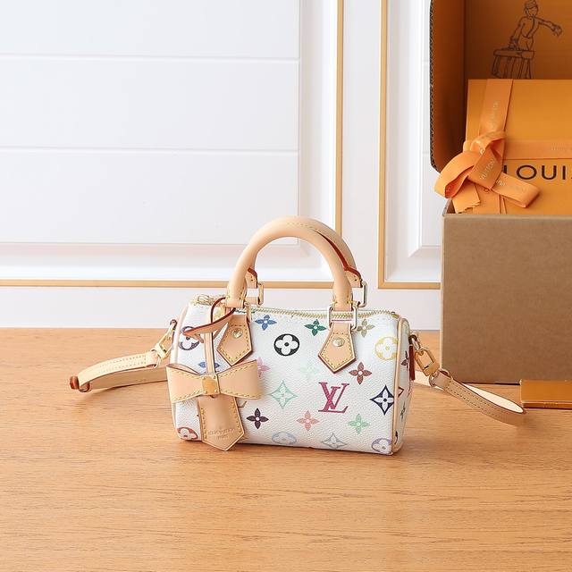 New Nano Speedy Handbag M13391 White Color M1 6 Black Color Three-Color - Takash