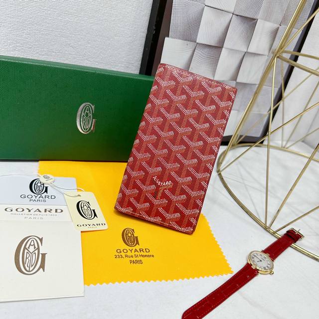 Goya Saint-Roch Wallet Features A Long Design For Storing Cards, Ids, And Bills.