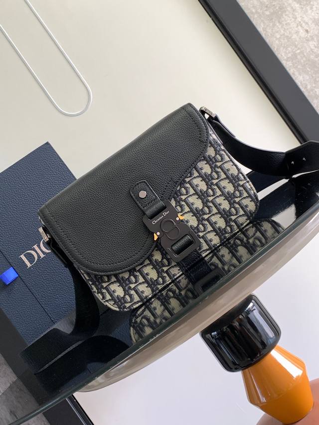 Comes With A Box. Top-Tier Original Piece. This Saddle Bag With A Shoulder Strap