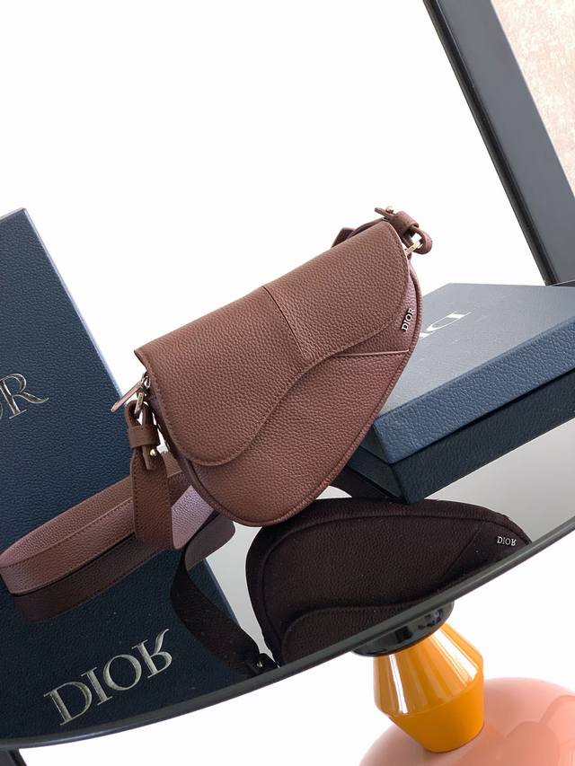 This Saddle Bag Made Its Debut At The Dior 2025 Summer Men's Collection Show, Re