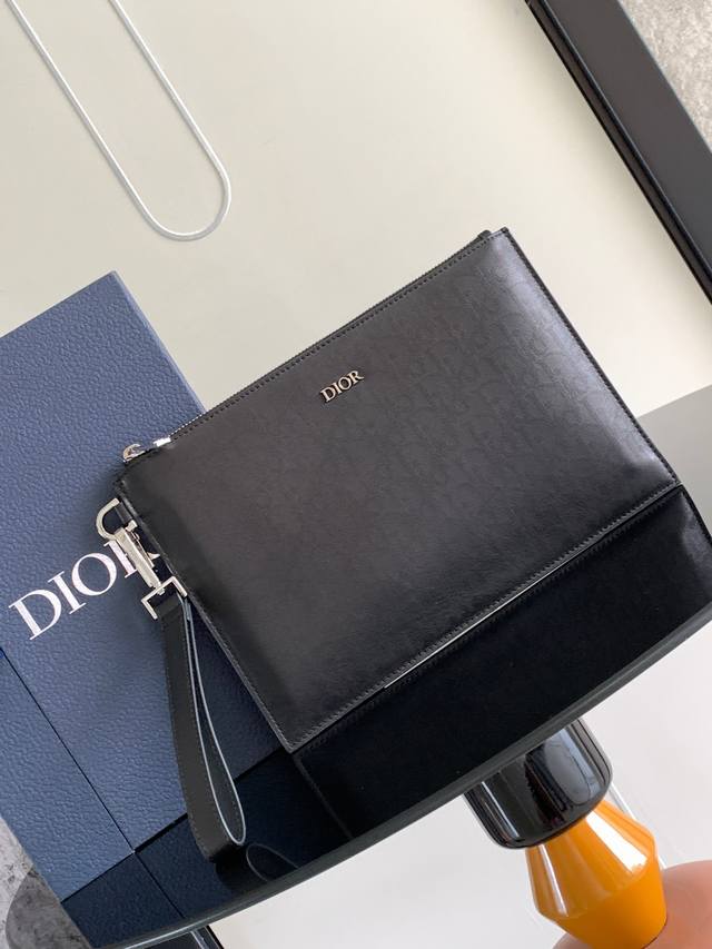 Large Premium Original This A5 Clutch Is An Elegant And Minimalist Accessory. Cr
